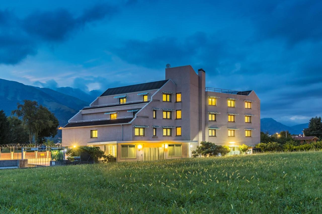 Aviano Palace Hotel Exterior photo
